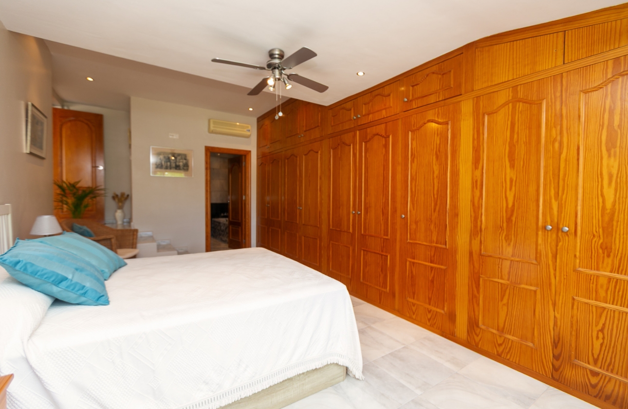 Resale - Villa - Los Balcones