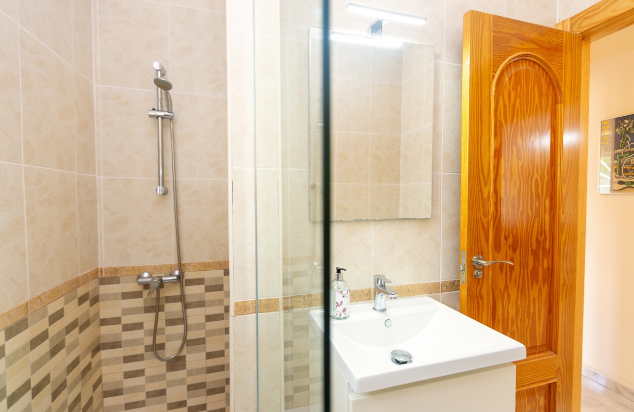 Resale - Villa - Los Balcones