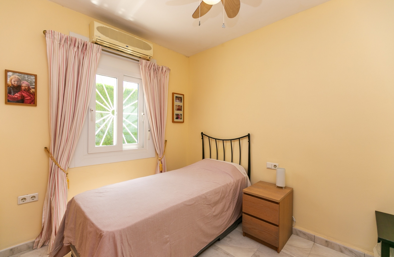 Resale - Villa - Los Balcones