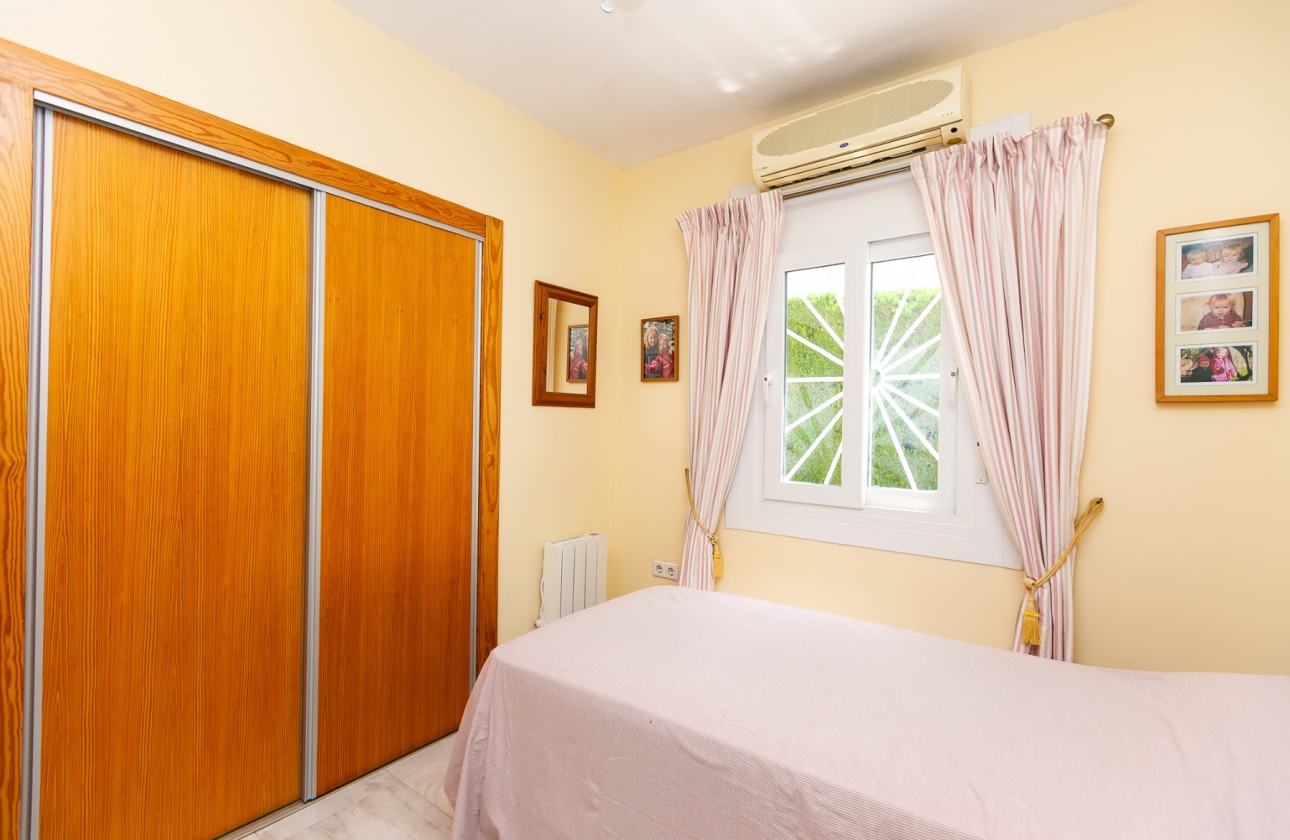 Resale - Villa - Los Balcones