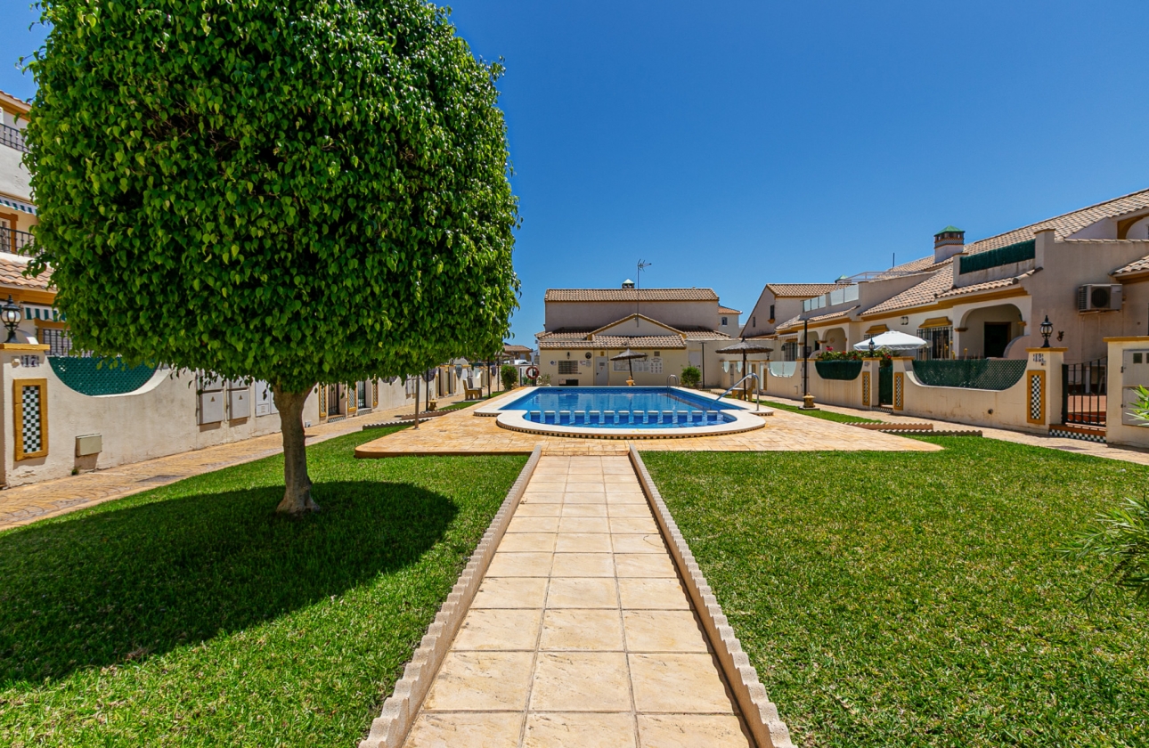 Wiederverkauf - House - Orihuela Costa - La Zenia
