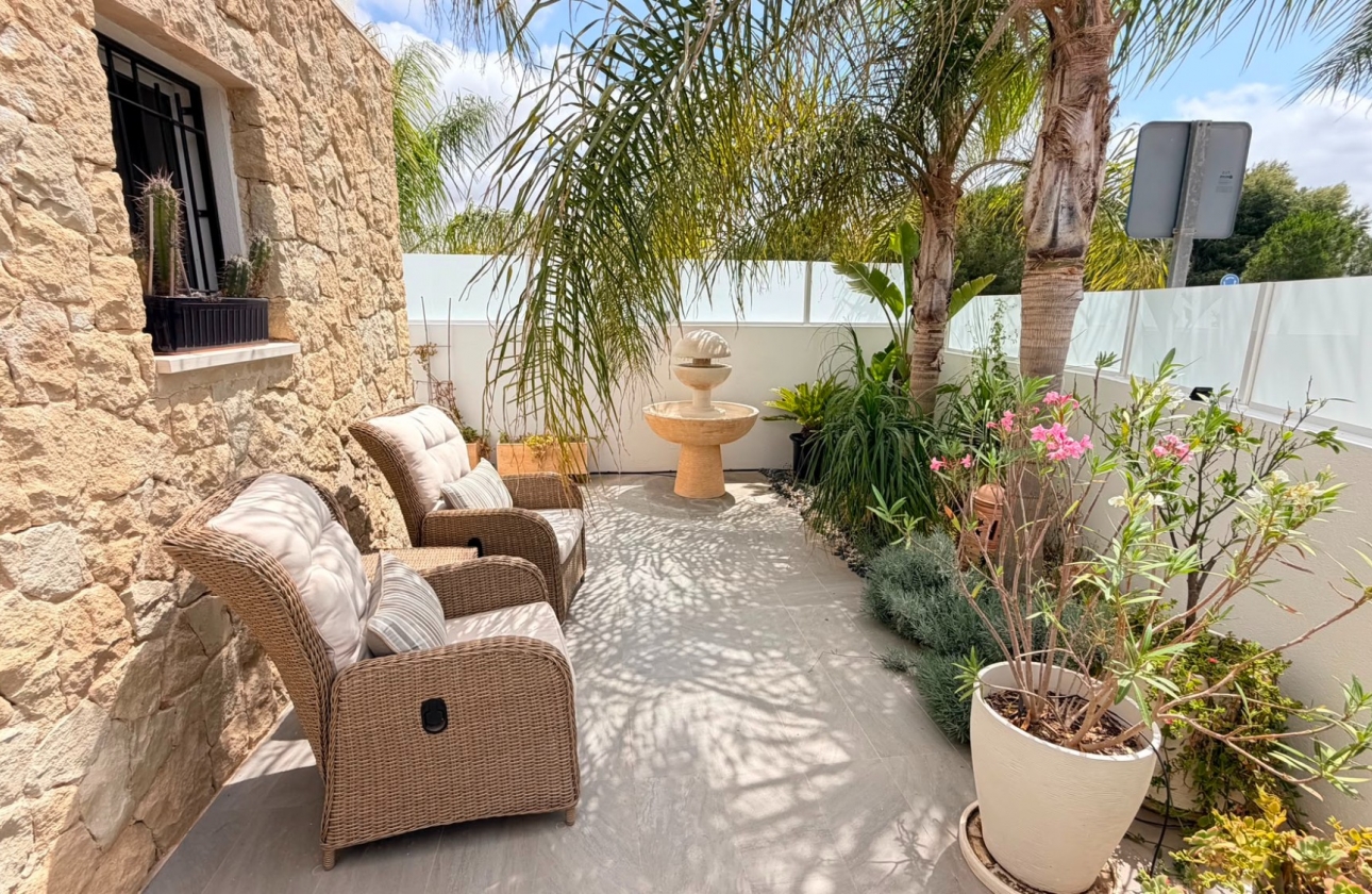 Wiederverkauf - 4. House - Detached Villa - Los Montesinos - La Herrada