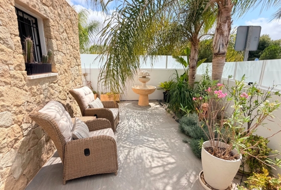 Wiederverkauf - 4. House - Detached Villa - Los Montesinos - La Herrada