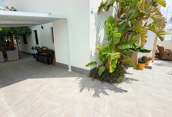 Wiederverkauf - 4. House - Detached Villa - Los Montesinos - La Herrada