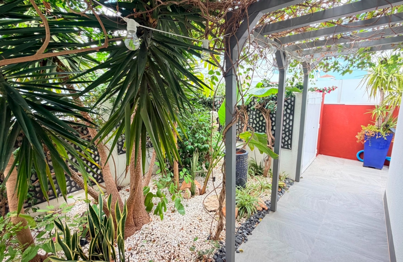 Wiederverkauf - 4. House - Detached Villa - Los Montesinos - La Herrada