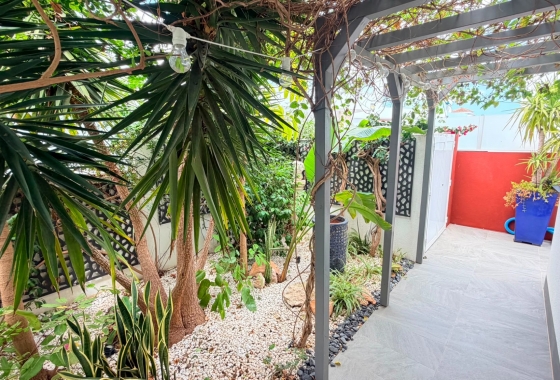 Wiederverkauf - 4. House - Detached Villa - Los Montesinos - La Herrada