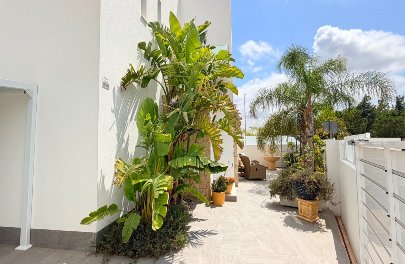 Wiederverkauf - 4. House - Detached Villa - Los Montesinos - La Herrada