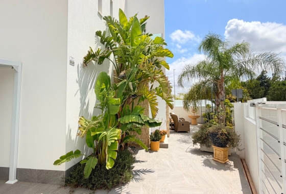 Wiederverkauf - 4. House - Detached Villa - Los Montesinos - La Herrada