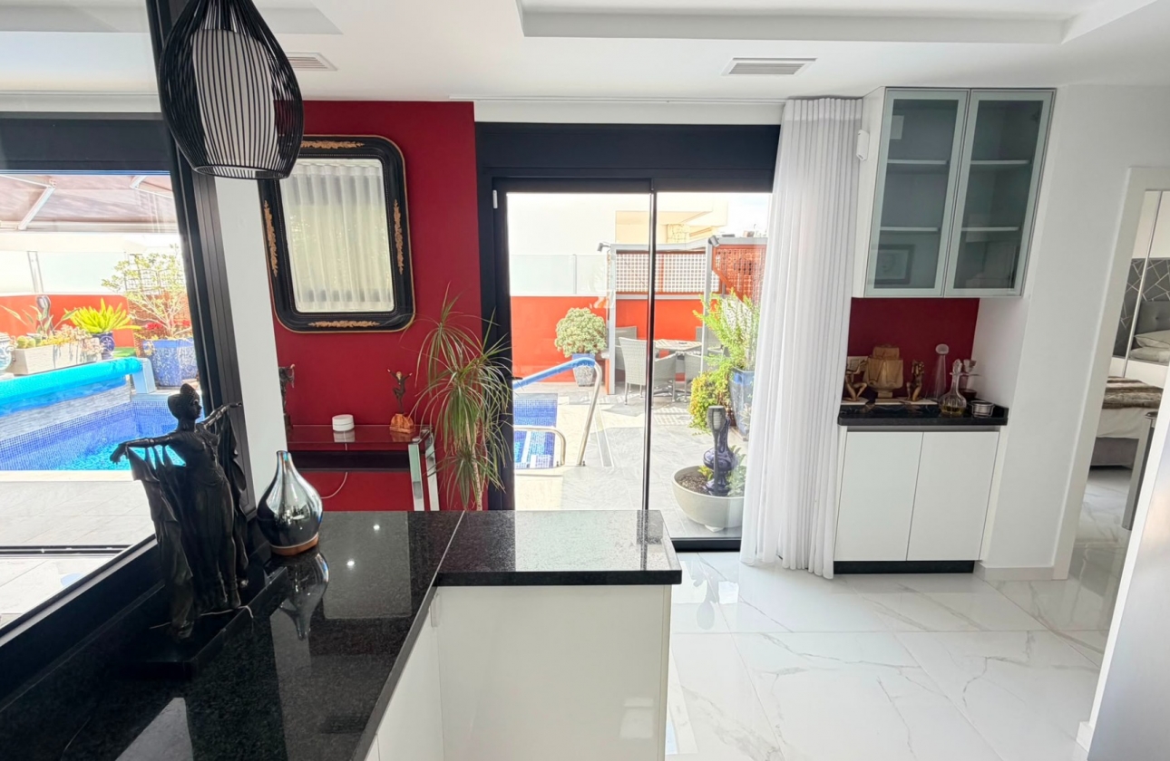 Wiederverkauf - 4. House - Detached Villa - Los Montesinos - La Herrada
