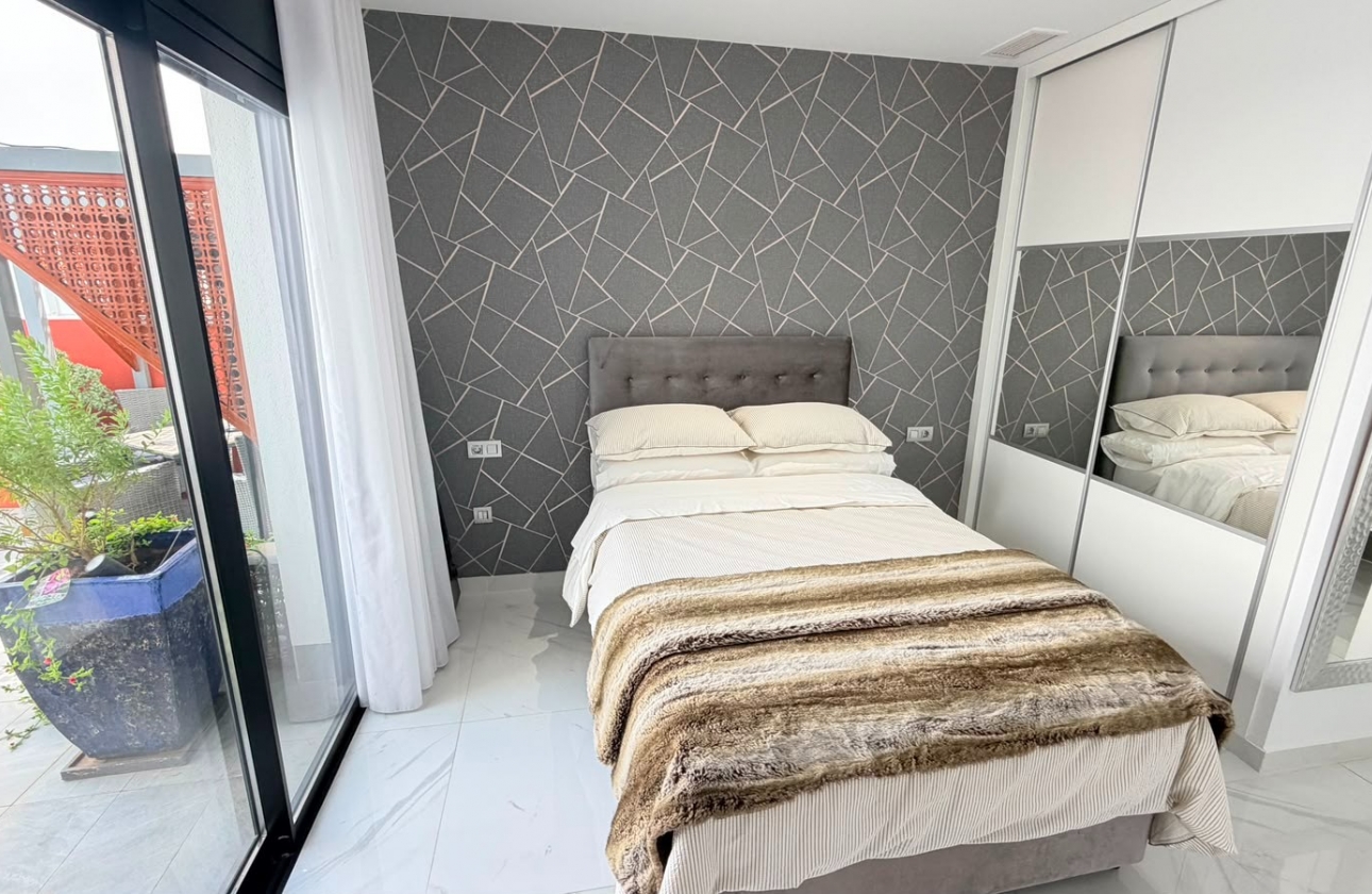 Wiederverkauf - 4. House - Detached Villa - Los Montesinos - La Herrada
