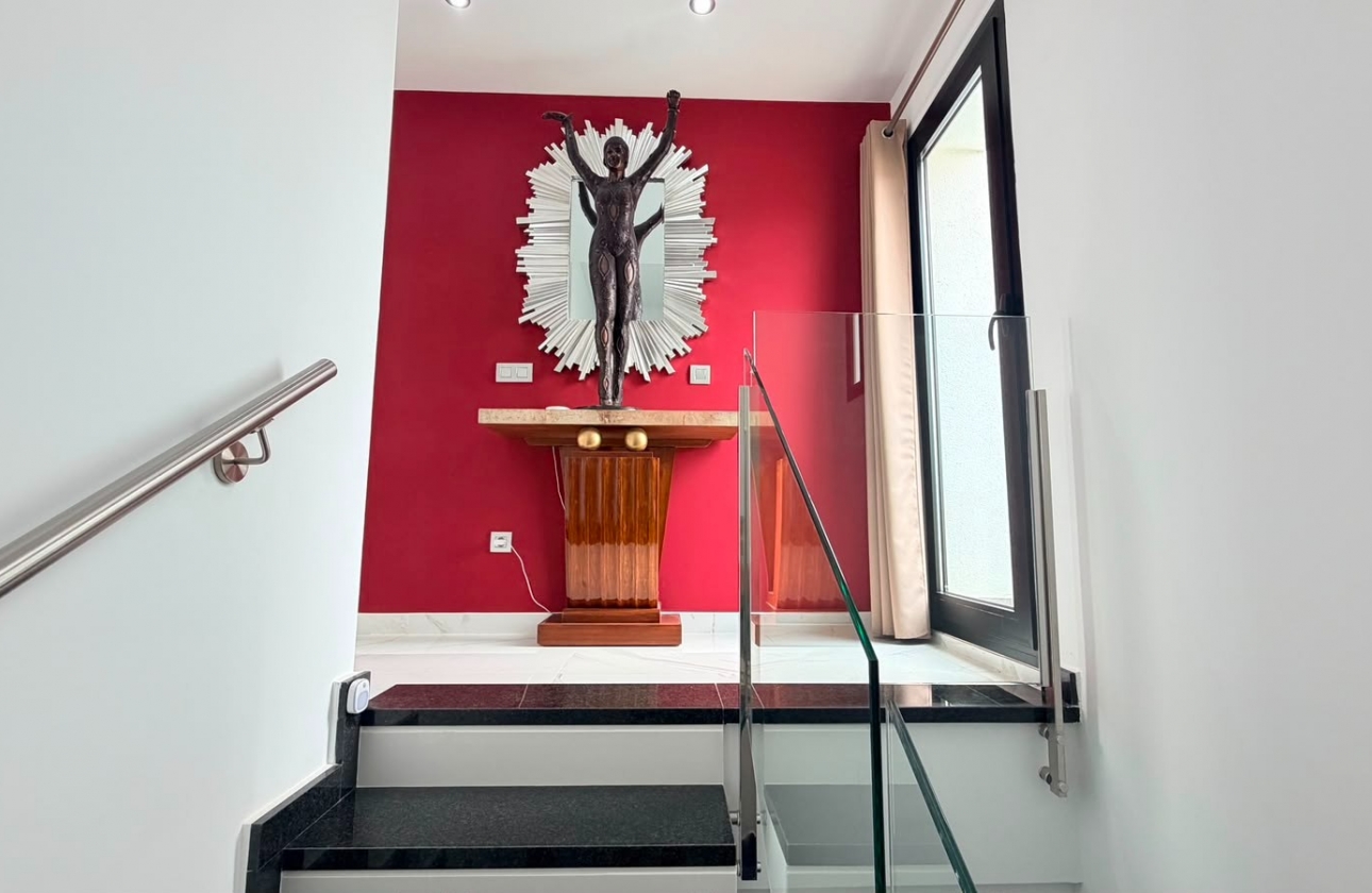 Wiederverkauf - 4. House - Detached Villa - Los Montesinos - La Herrada