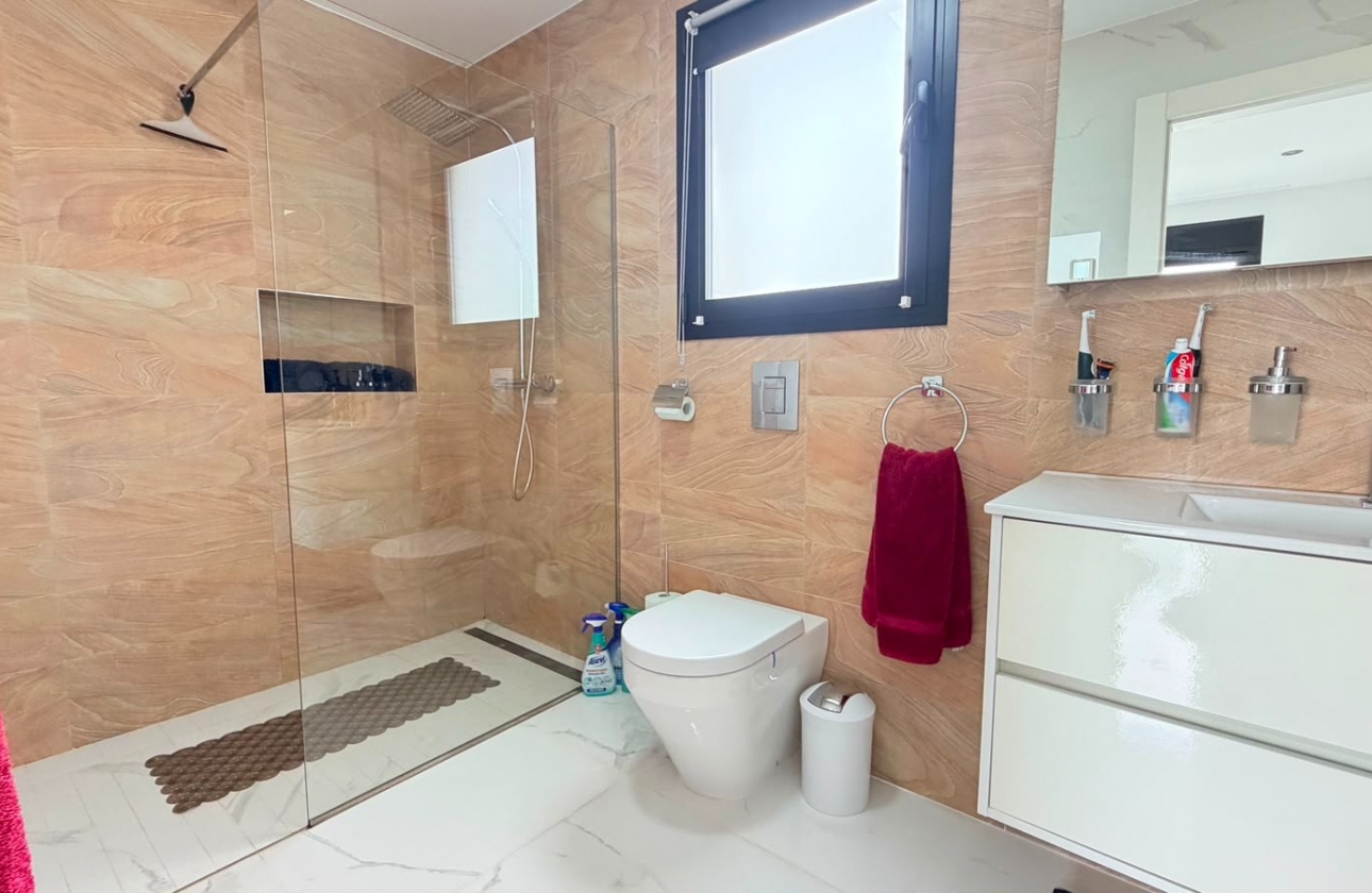 Wiederverkauf - 4. House - Detached Villa - Los Montesinos - La Herrada