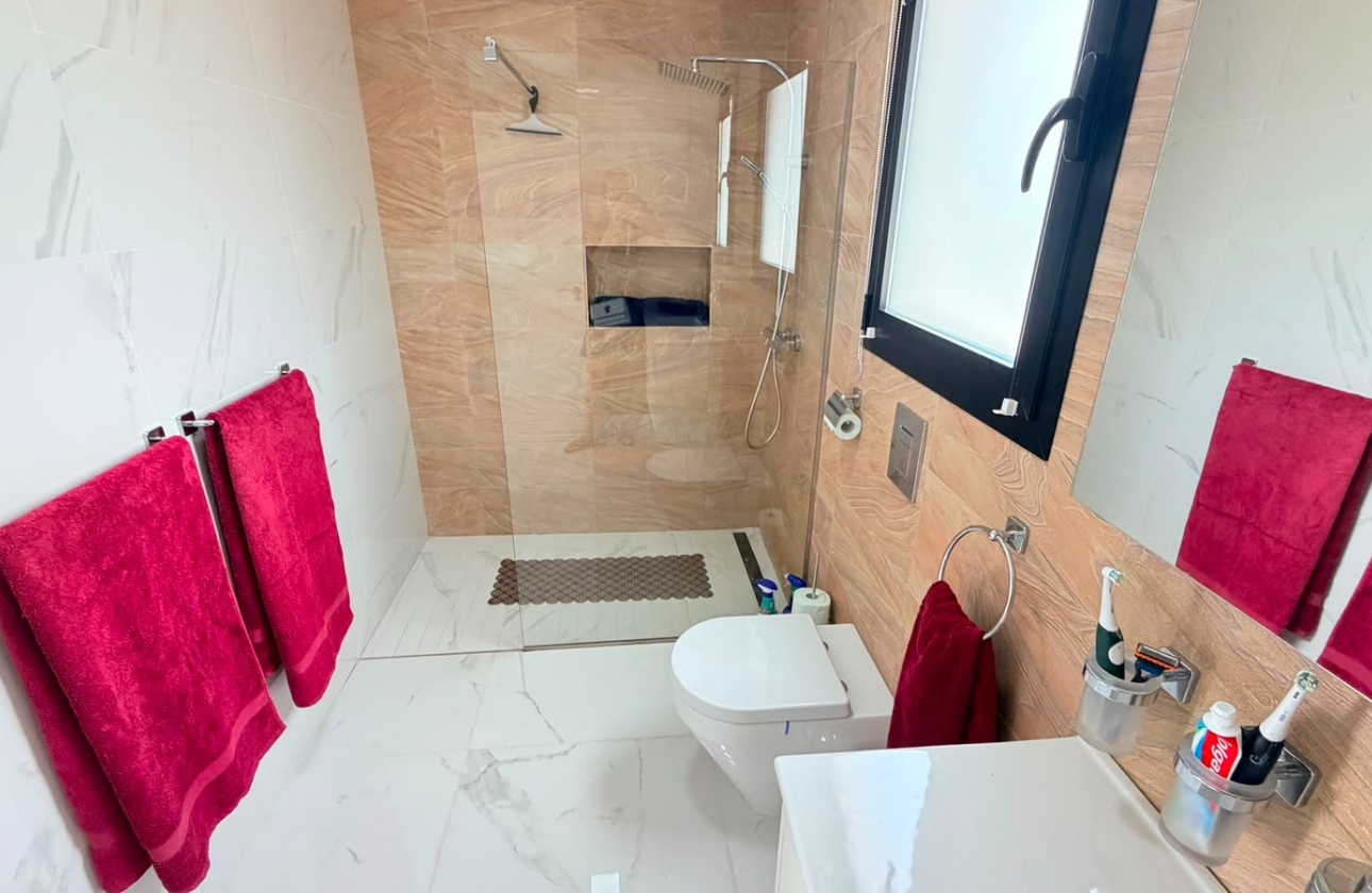 Wiederverkauf - 4. House - Detached Villa - Los Montesinos - La Herrada