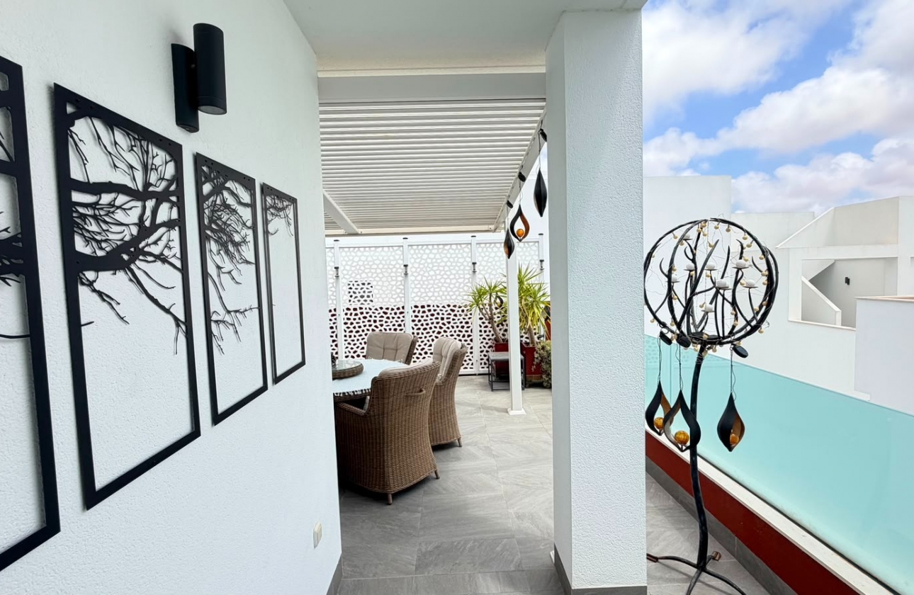 Wiederverkauf - 4. House - Detached Villa - Los Montesinos - La Herrada
