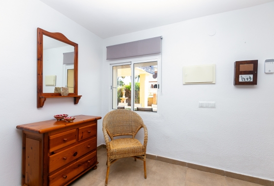 Resale - Villa - Orihuela Costa - La Zenia