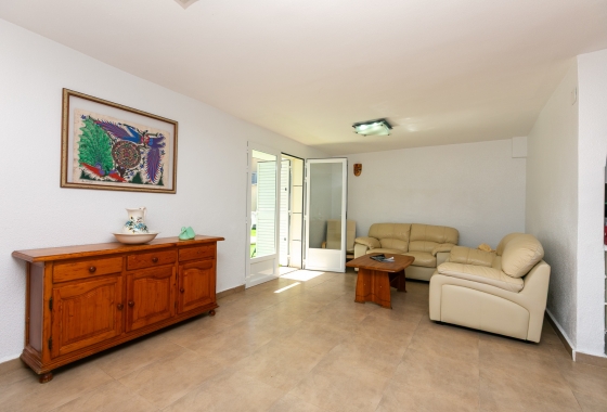 Resale - Villa - Orihuela Costa - La Zenia