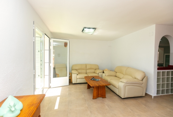 Resale - Villa - Orihuela Costa - La Zenia