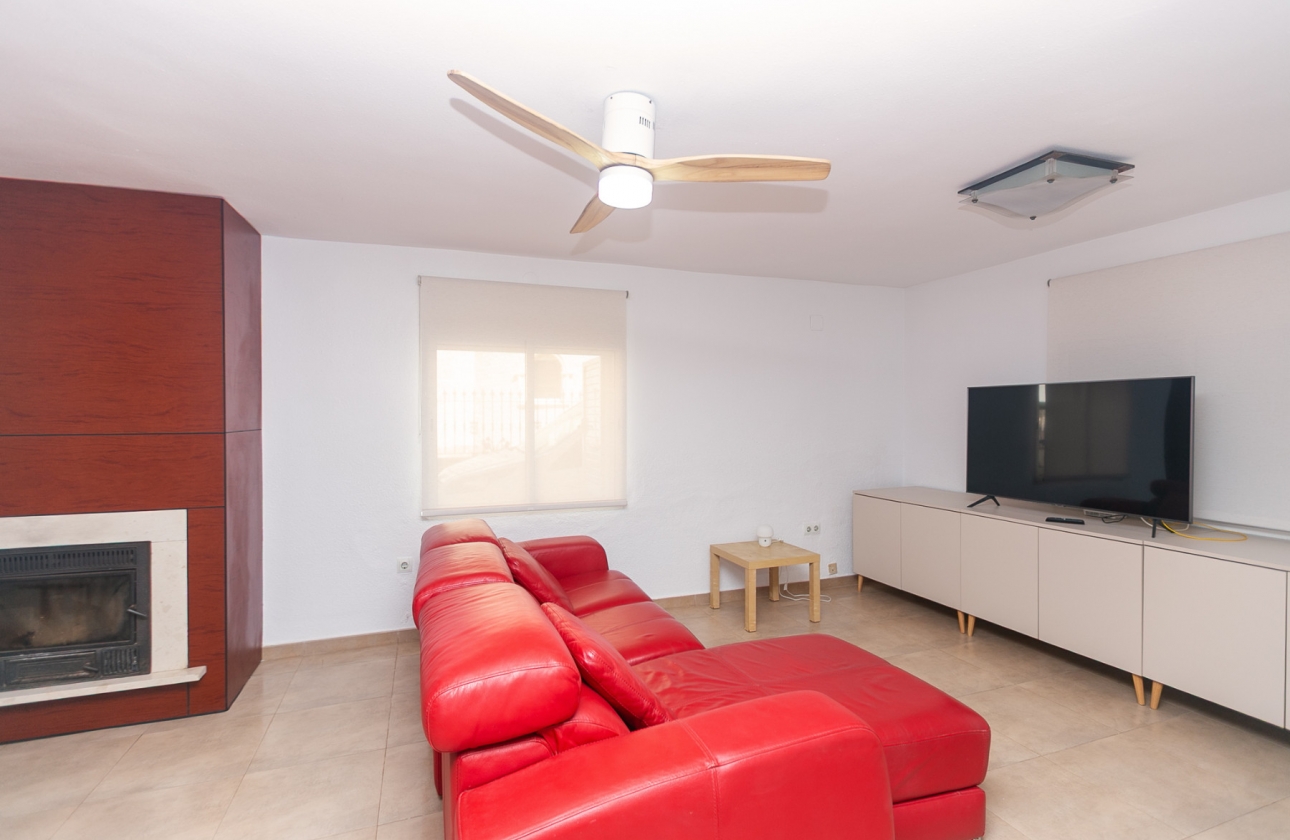 Resale - Villa - Orihuela Costa - La Zenia