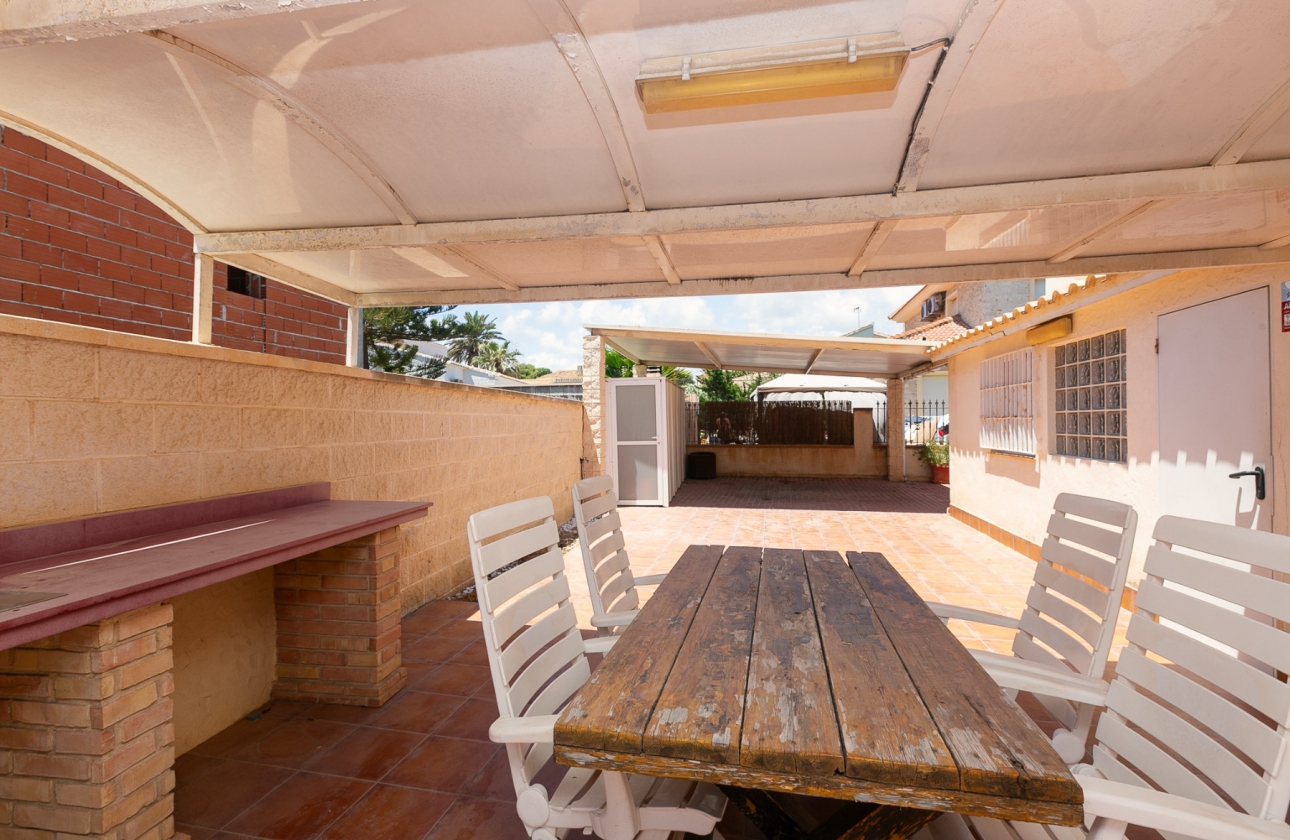 Resale - Villa - Orihuela Costa - La Zenia