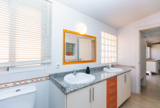 Resale - Villa - Orihuela Costa - La Zenia