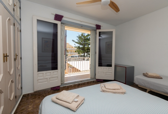 Resale - Villa - Orihuela Costa - La Zenia
