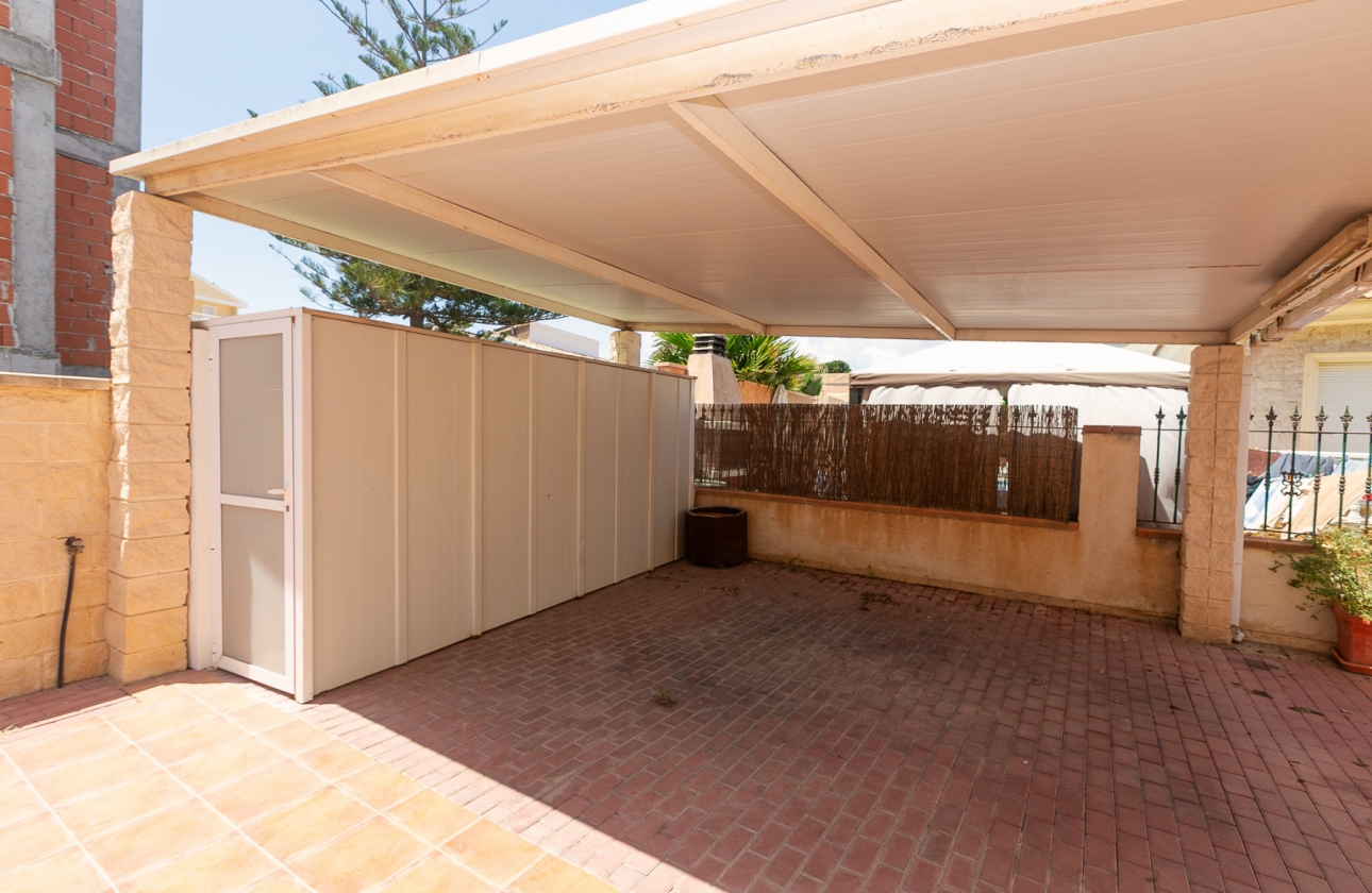 Resale - Villa - Orihuela Costa - La Zenia