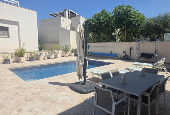 Revente - Villa - San Miguel de Salinas