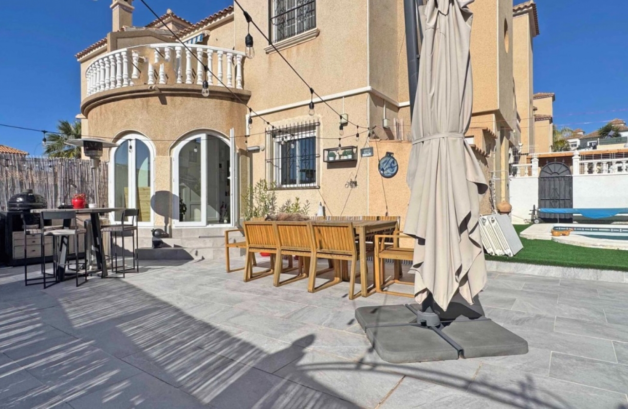 Resale - House - Orihuela Costa - Villamartín