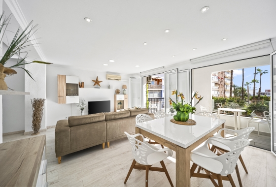Resale - Apartment / flat - Torrevieja - Puerto