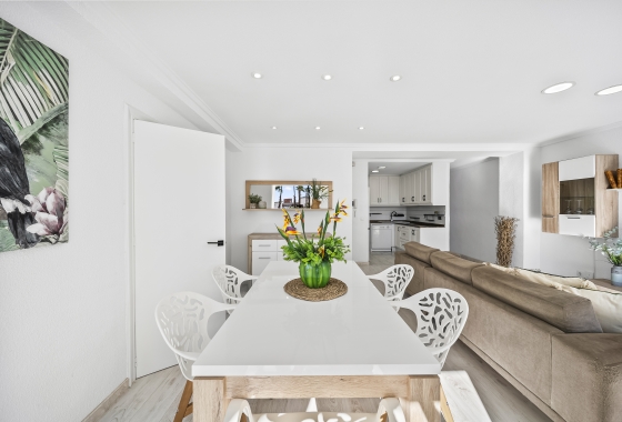 Resale - Apartment / flat - Torrevieja - Puerto
