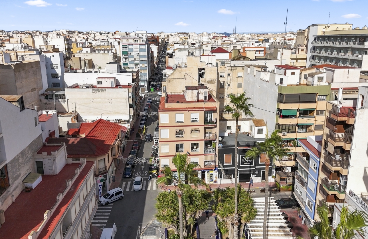 Resale - Apartment / flat - Torrevieja - Puerto