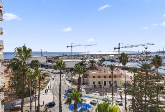 Resale - Apartment / flat - Torrevieja - Puerto