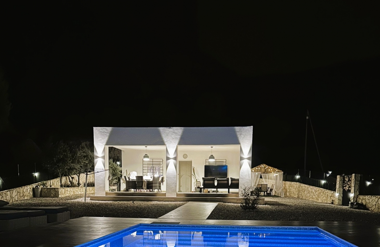 Reventa - Villa - Crevillente