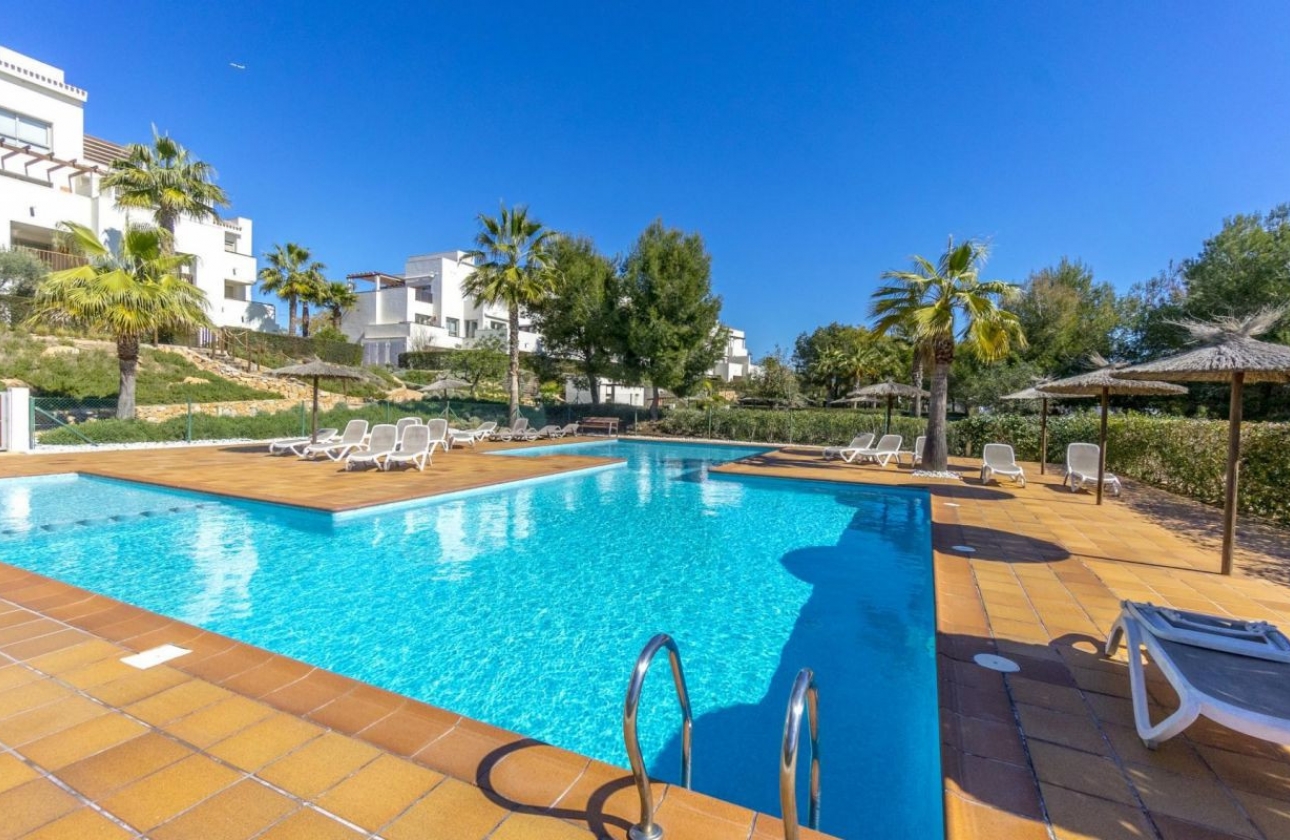 Resale - Apartment / flat - Orihuela Costa - Las Colinas golf