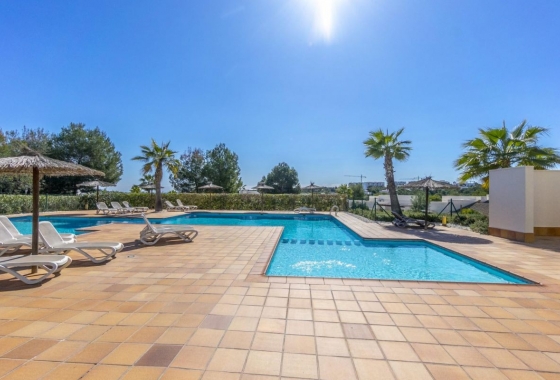 Resale - Apartment / flat - Orihuela Costa - Las Colinas golf