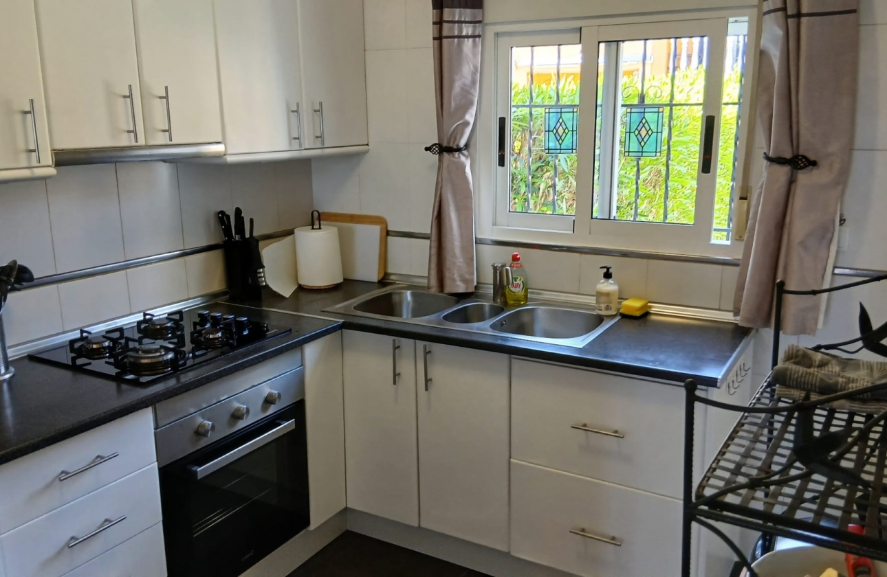 Resale - House - Orihuela Costa - Villamartin area