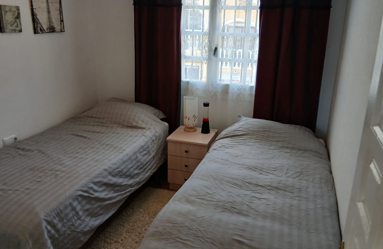 Resale - House - Orihuela Costa - Villamartin area