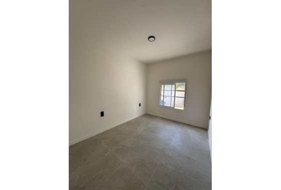 Resale - Villa - La Marina del Pinet - La Marina