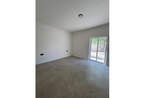 Resale - Villa - La Marina del Pinet - La Marina