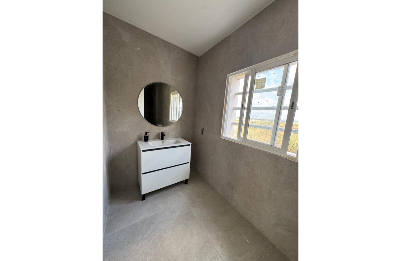 Resale - Villa - La Marina del Pinet - La Marina
