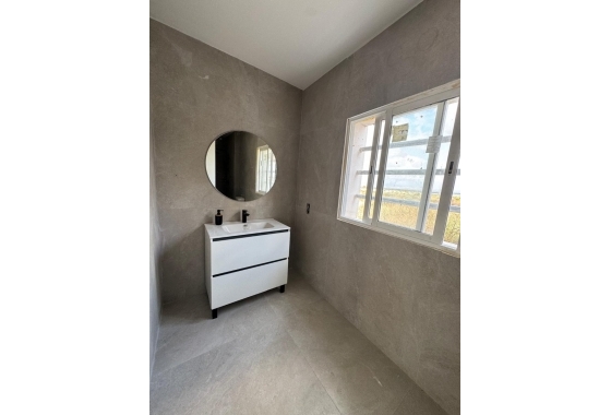 Resale - Villa - La Marina del Pinet - La Marina