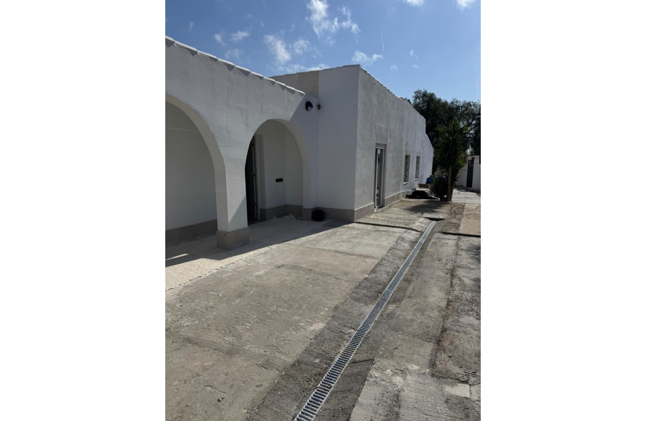 Resale - Villa - La Marina del Pinet - La Marina
