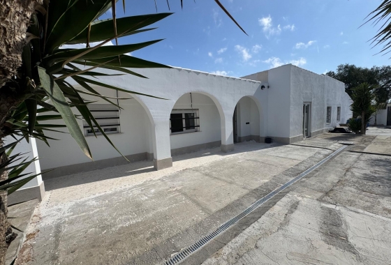 Resale - Villa - La Marina del Pinet - La Marina