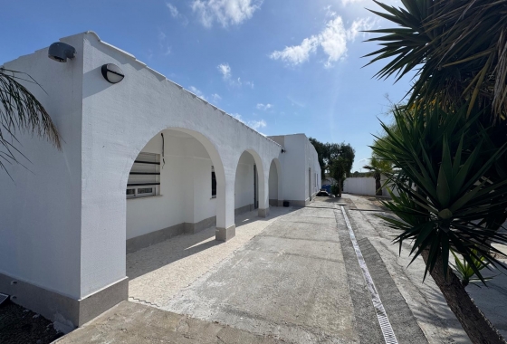 Resale - Villa - La Marina del Pinet - La Marina