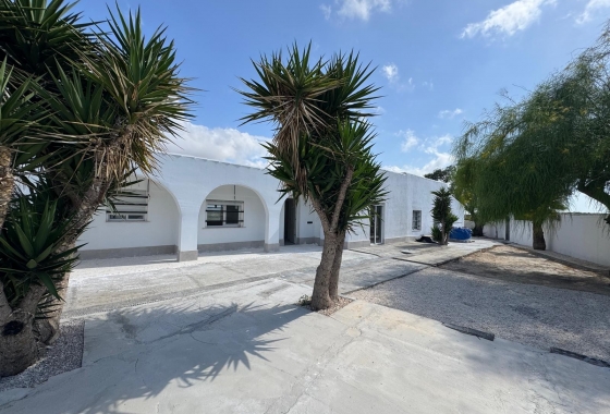 Resale - Villa - La Marina del Pinet - La Marina