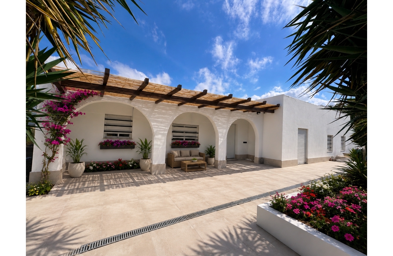 Resale - Villa - La Marina del Pinet - La Marina