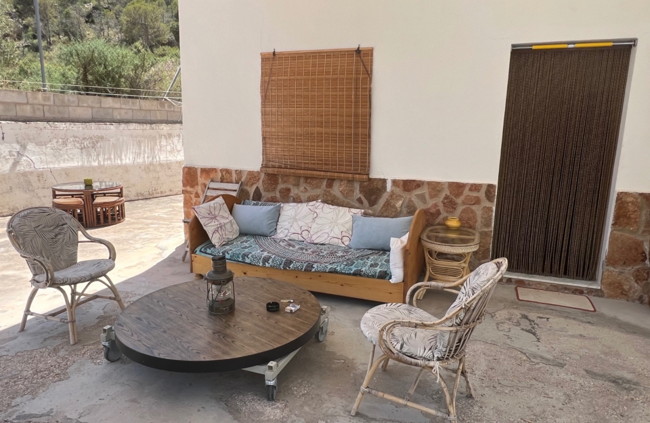 Resale - Finca / Country Property - Crevillente