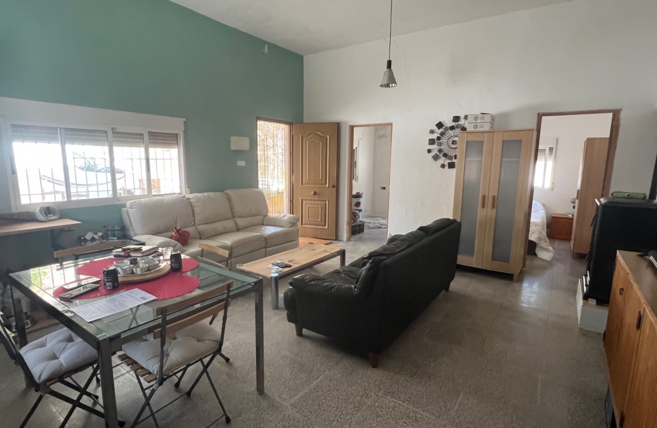 Resale - Finca / Country Property - Crevillente