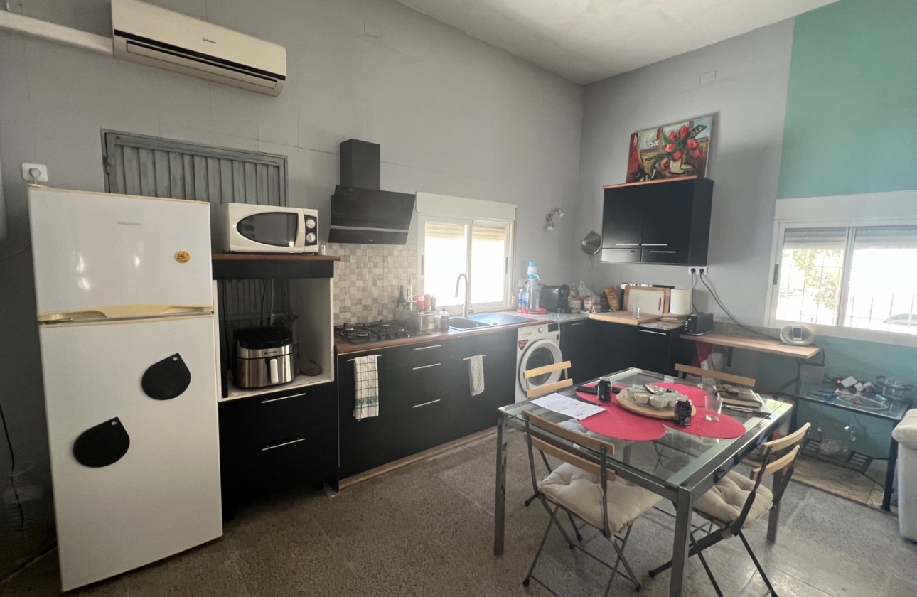 Resale - Finca / Country Property - Crevillente