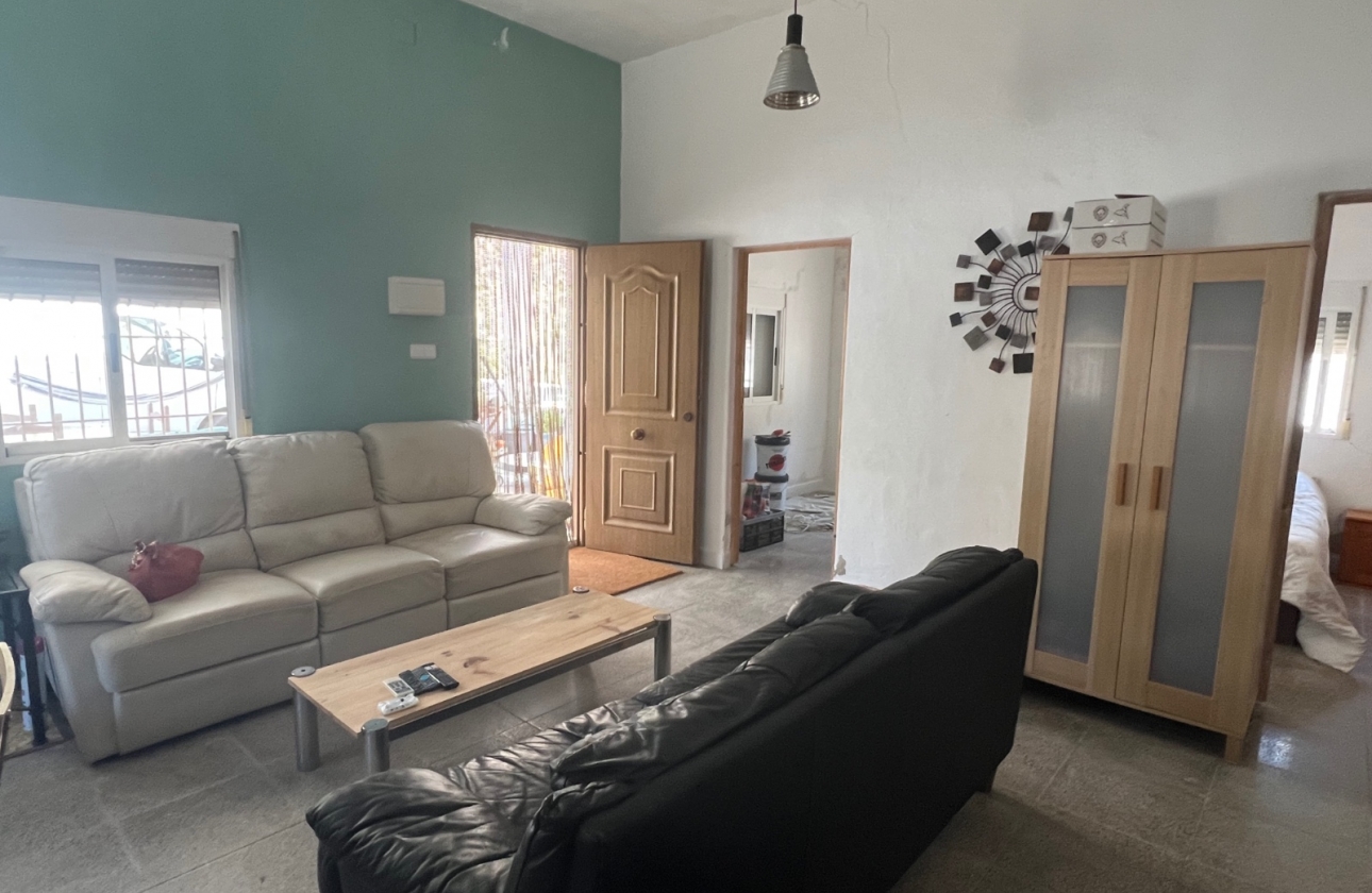 Resale - Finca / Country Property - Crevillente